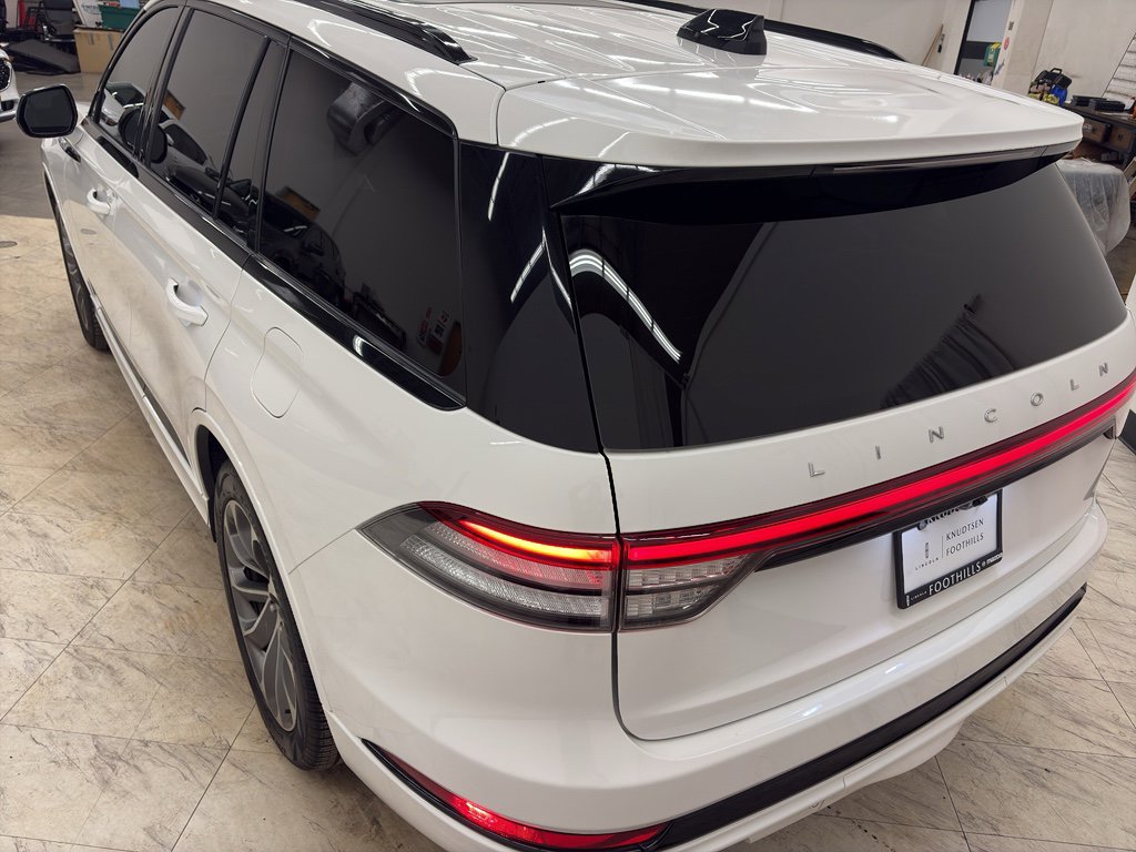 Used 2025 Lincoln Aviator AWD w/ Jet Appearance Package image 5