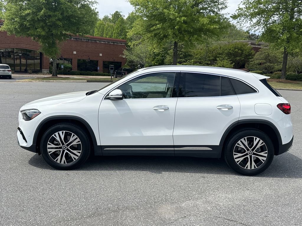 Certified 2025 Mercedes-Benz GLA 250 4MATIC image 5
