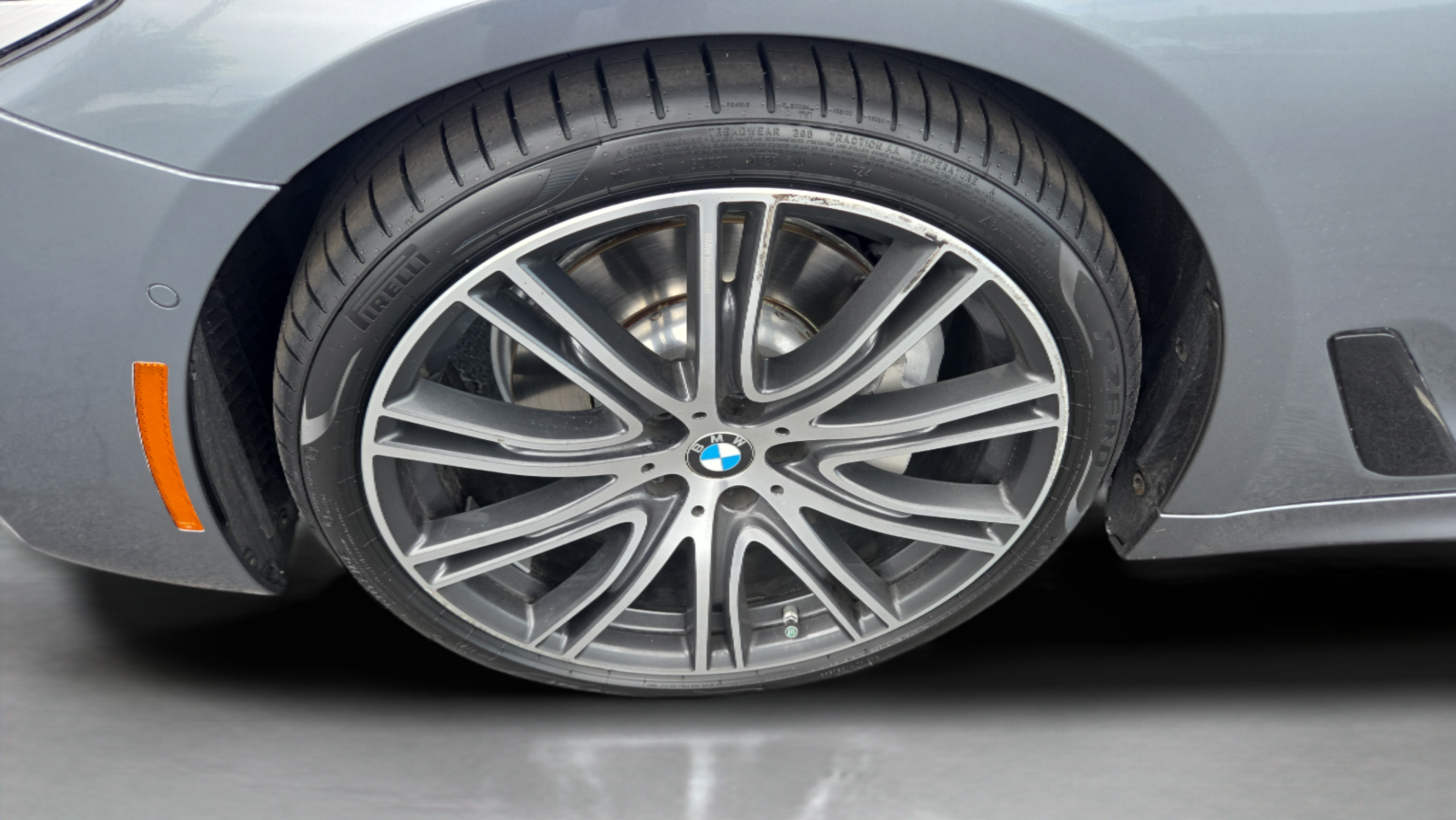 Used 2018 BMW 540i w/ M Sport Package RWD image 38