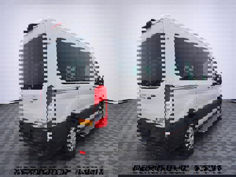 Used 2019 Ford Transit 150 XL image 2