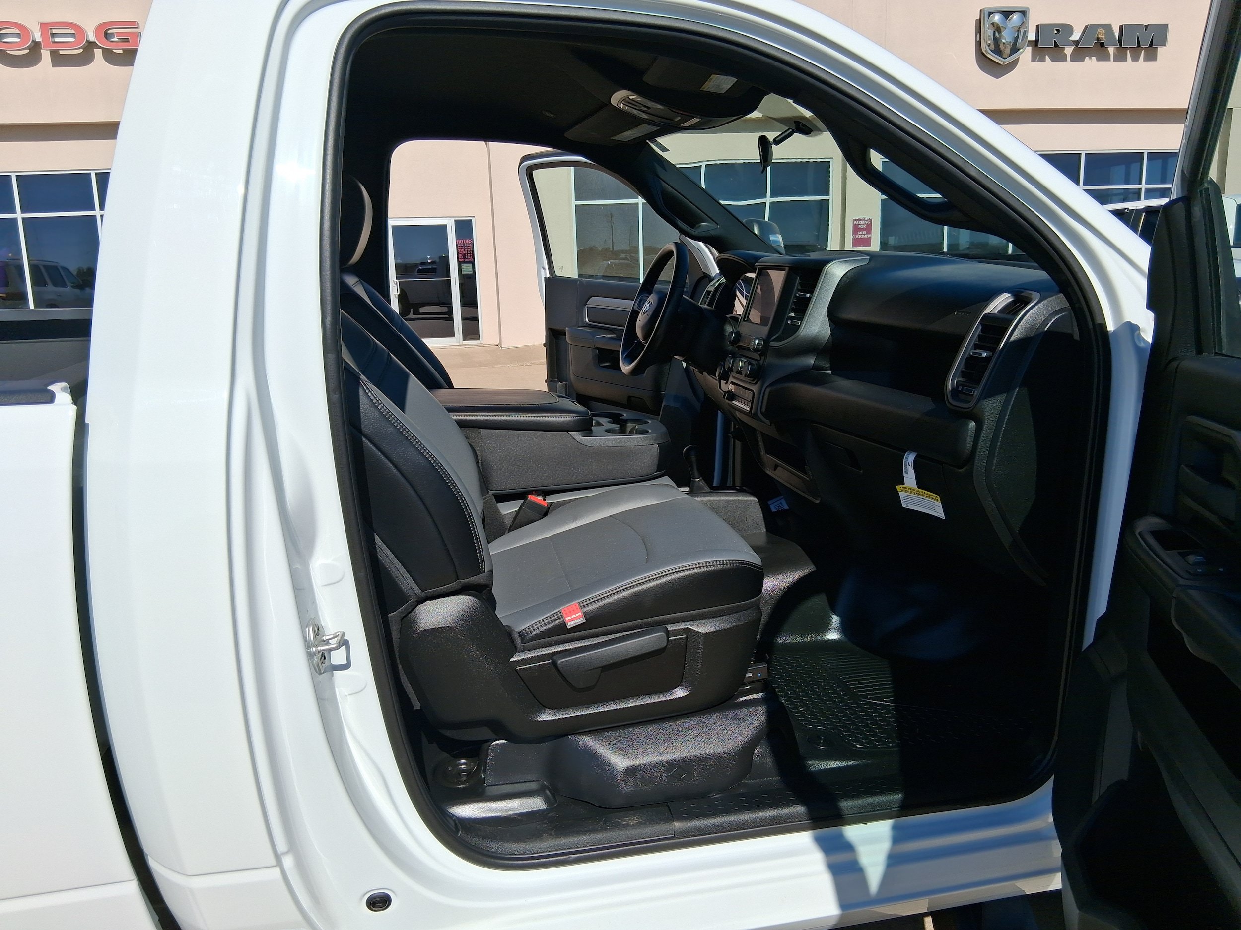 Used 2023 RAM 3500 Tradesman AWD/4WD image 18