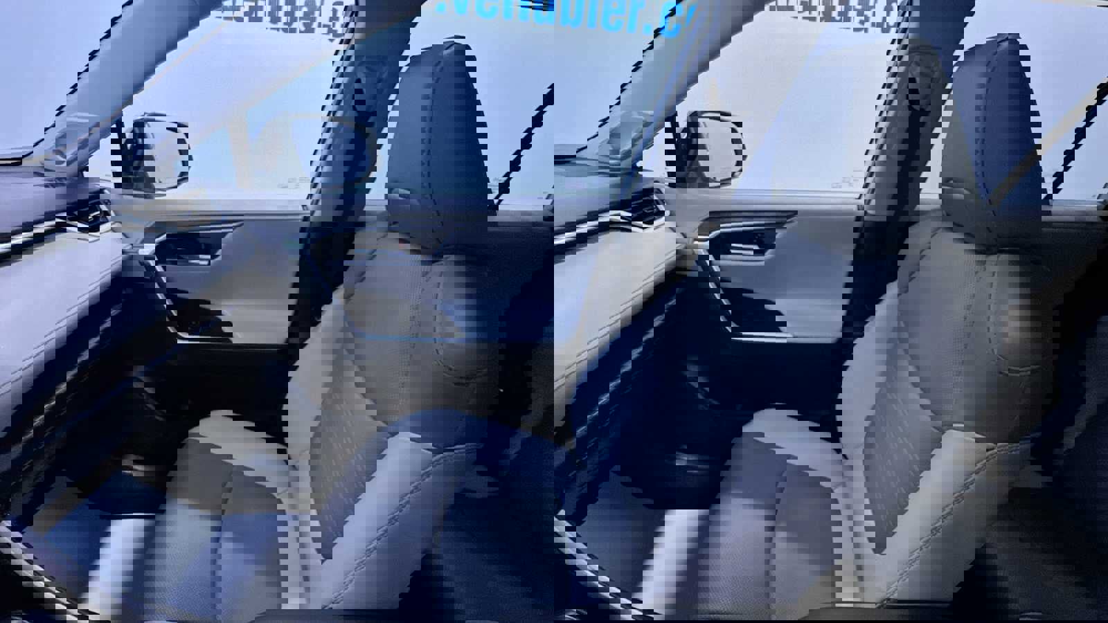 Used 2023 Toyota RAV4 Limited image 31