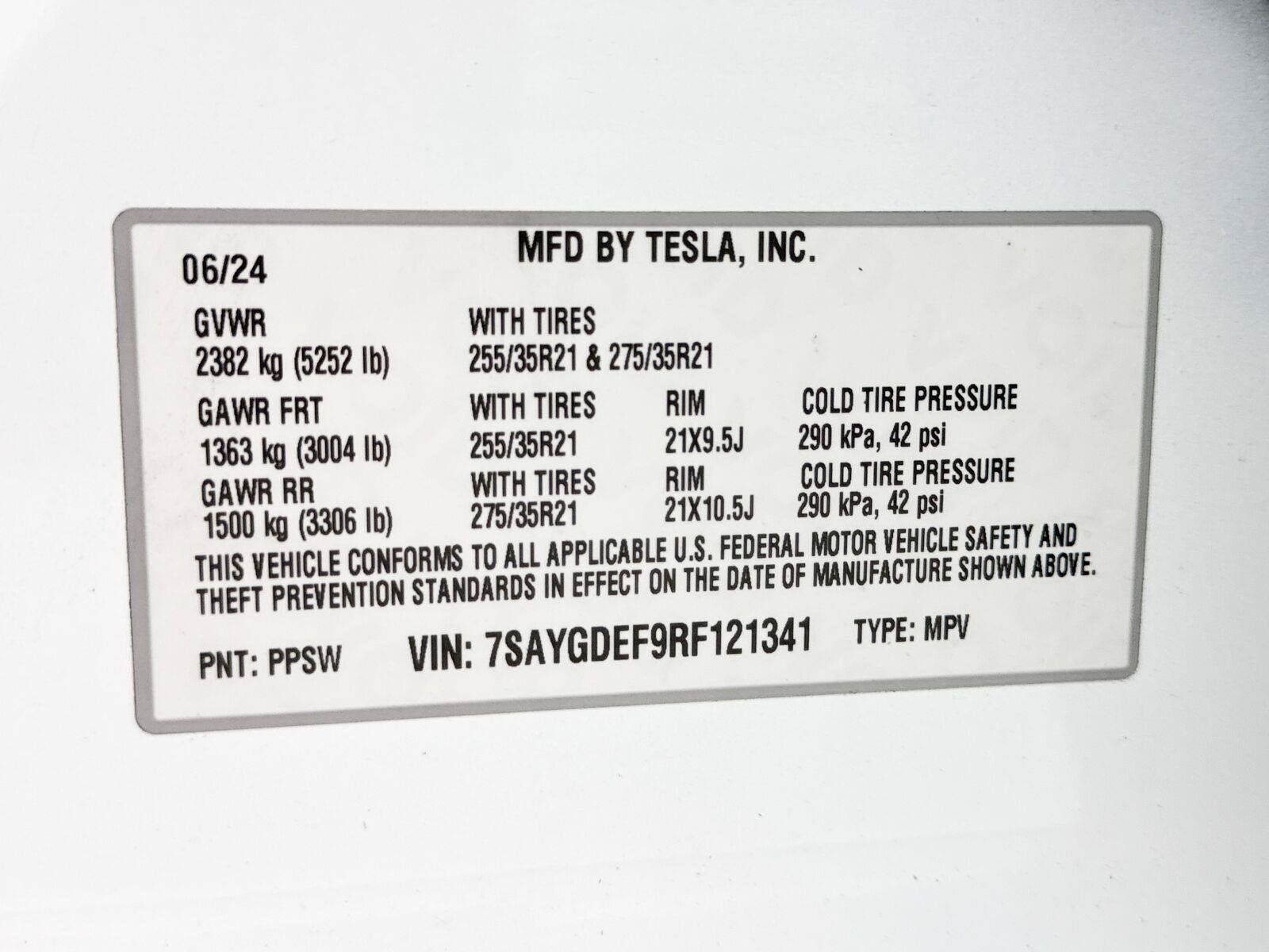 Used 2024 Tesla Model Y Performance AWD/4WD image 41