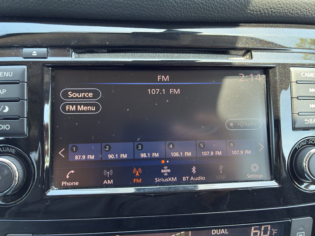 Used 2019 Nissan Rogue SV w/ Premium Package FWD image 33