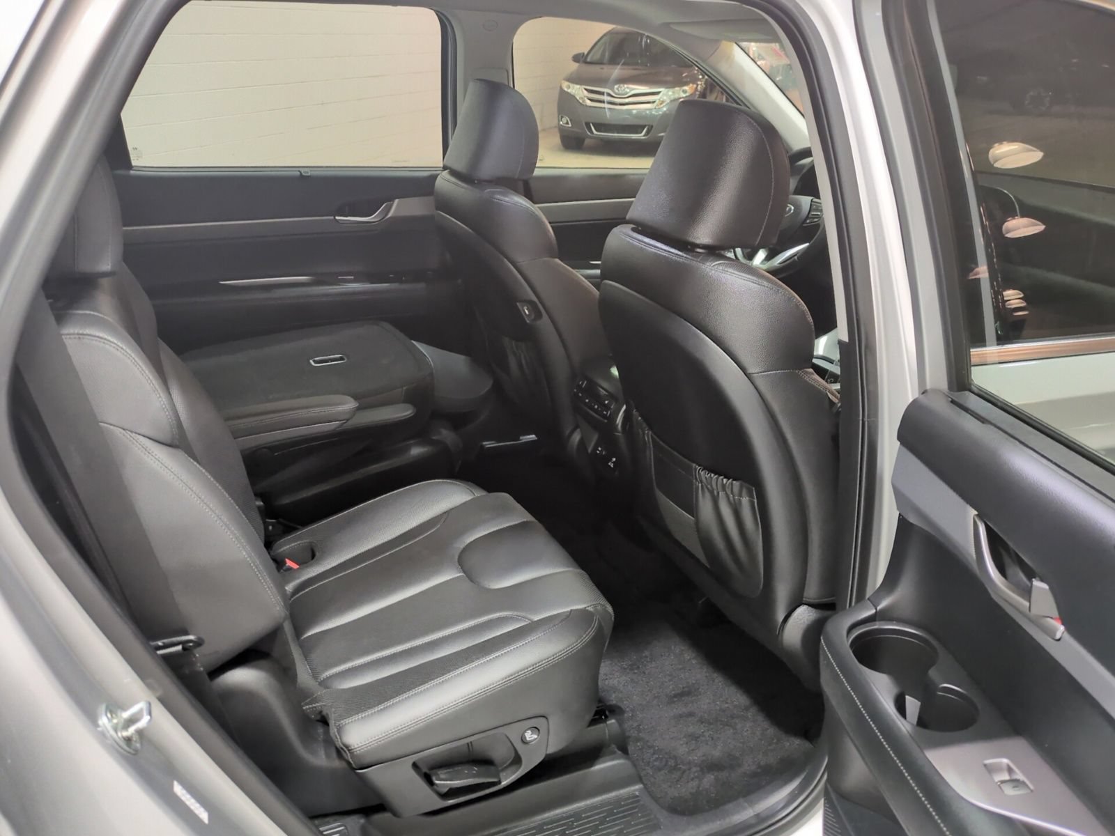 Used 2021 Hyundai Palisade SEL w/ Premium Package AWD/4WD image 11