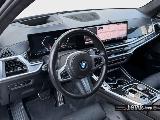 Used 2025 BMW X7 xDrive40i w/ M Sport Package AWD/4WD image 35