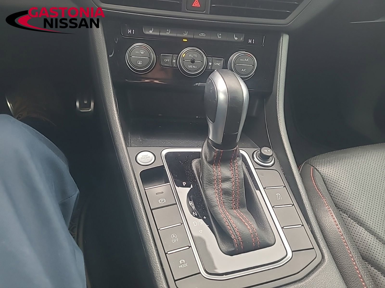 Used 2020 Volkswagen Jetta GLI Autobahn image 33