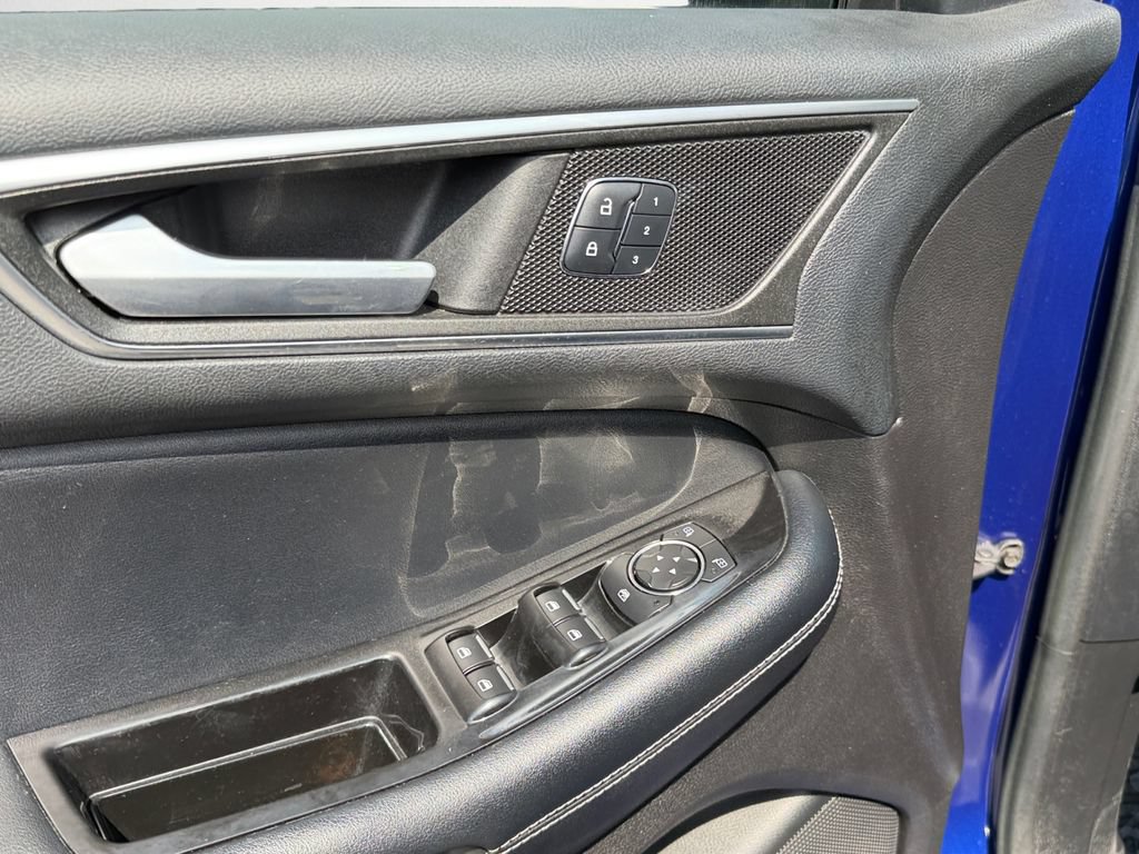 Used 2015 Ford Edge Sport w/ Equipment Group 401A AWD/4WD image 15