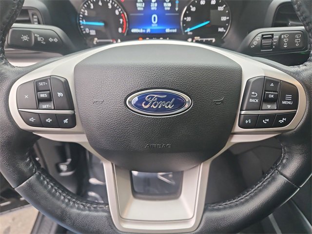 Used 2021 Ford Explorer XLT image 11