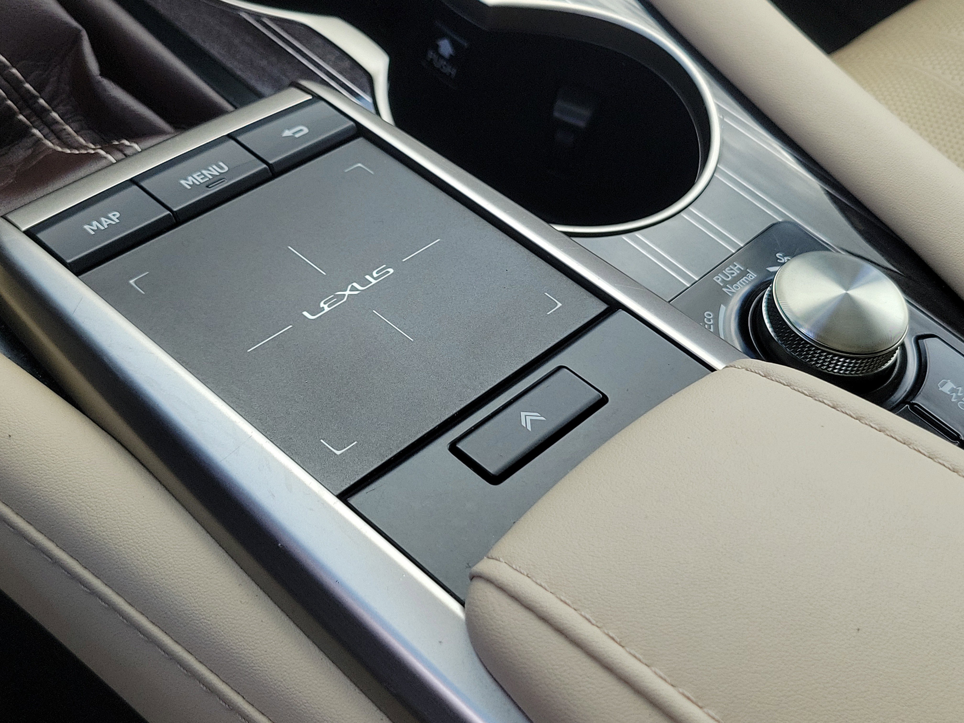 Used 2020 Lexus RX 350L Luxury w/ Accessory Package image 32