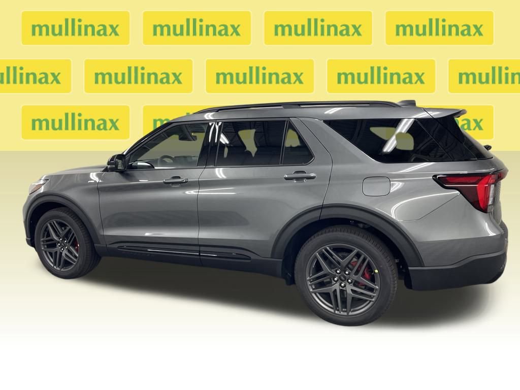 New 2026 Ford Explorer ST-Line w/ ST-Line Street Pack image 10