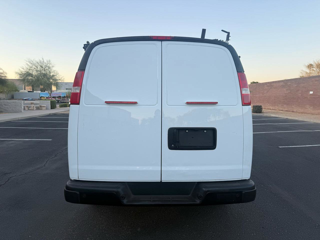 Used 2019 Chevrolet Express 2500 2500 Cargo w/ Driver Convenience Package RWD image 4
