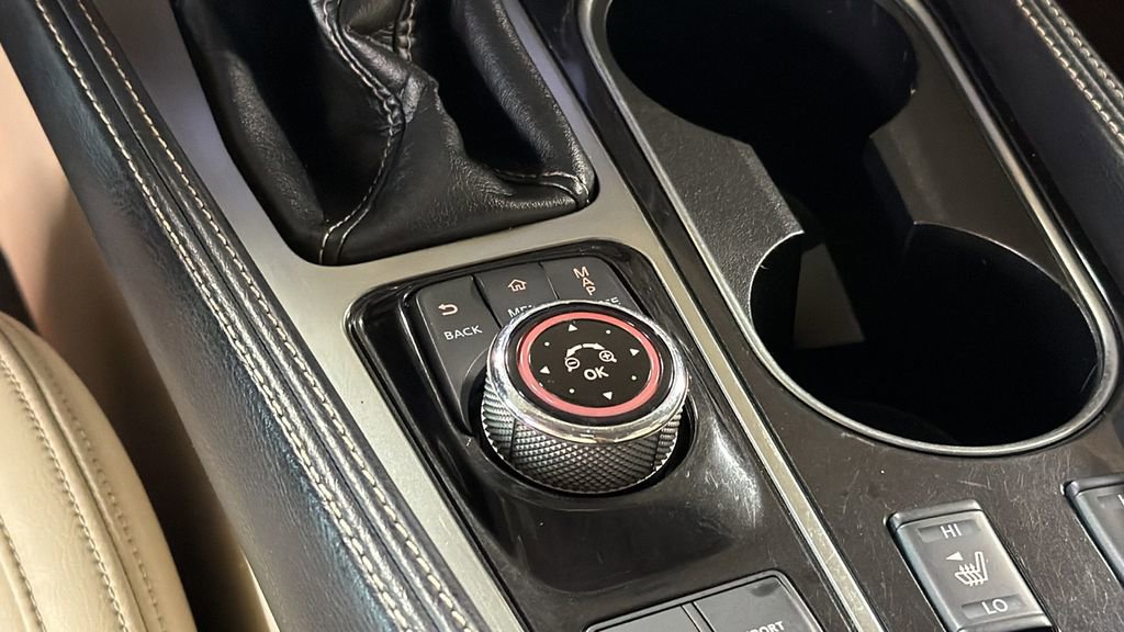 Used 2017 Nissan Maxima 3.5 SL image 21