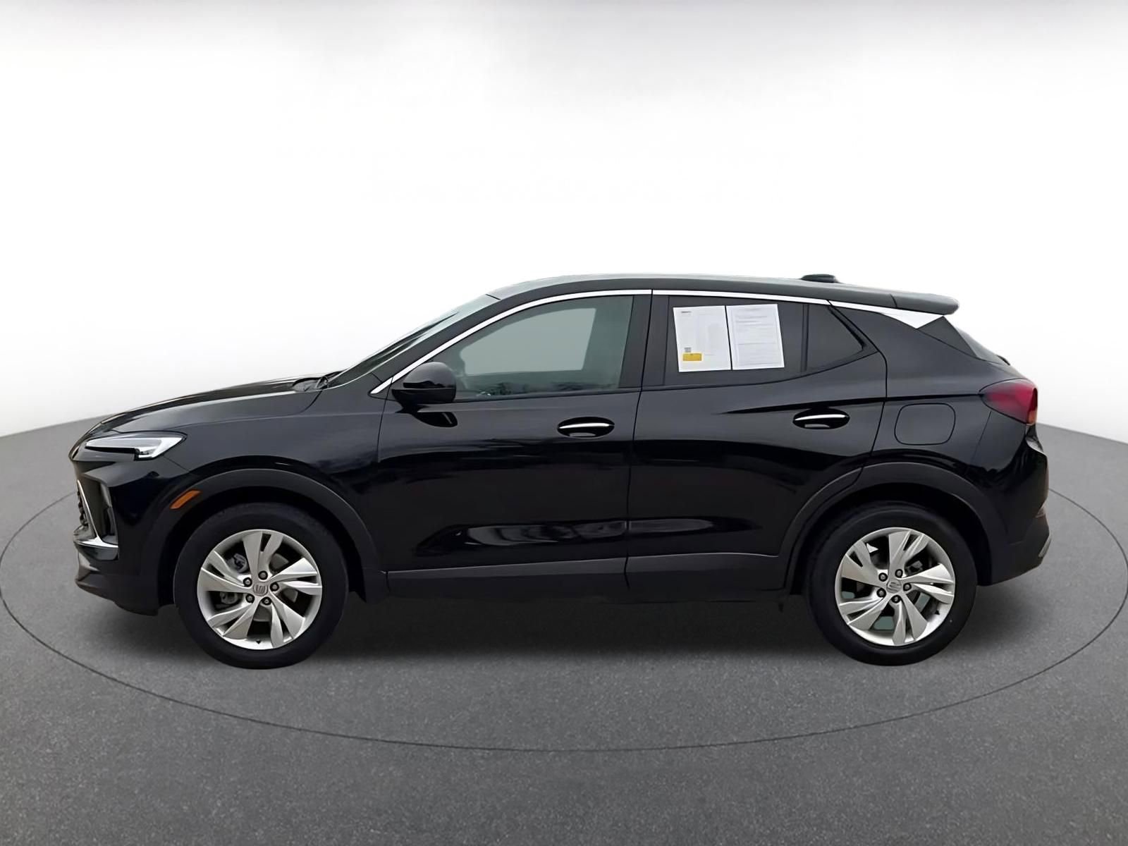 Used 2025 Buick Encore GX Preferred FWD image 9