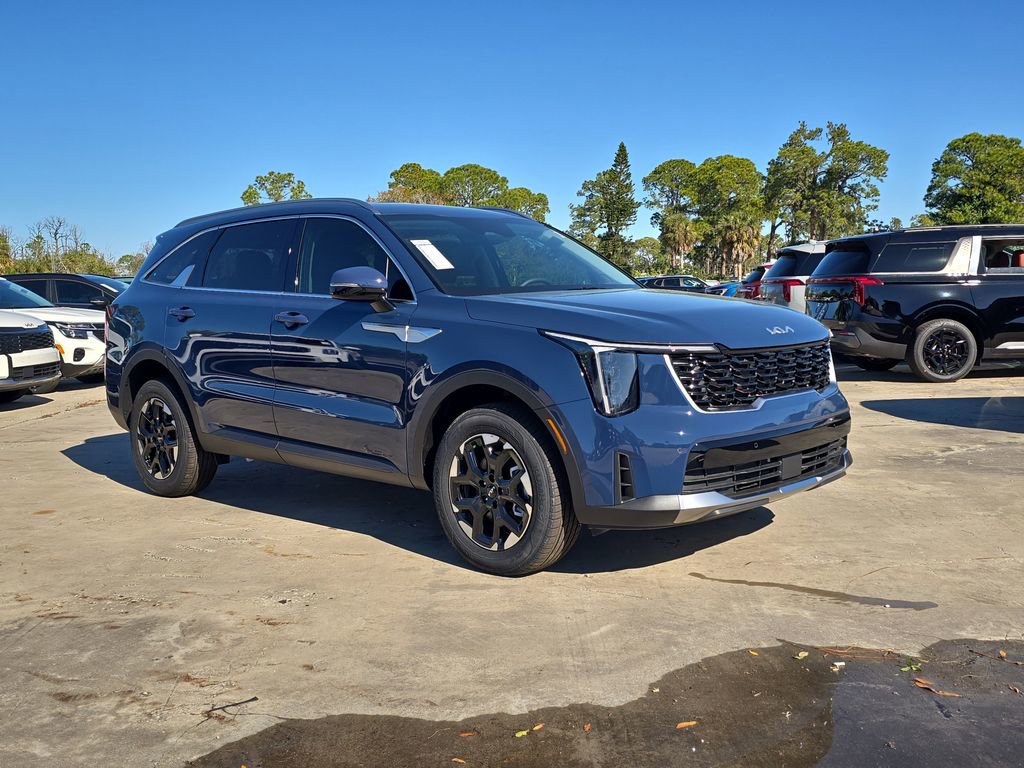 New 2026 Kia Sorento S image 2