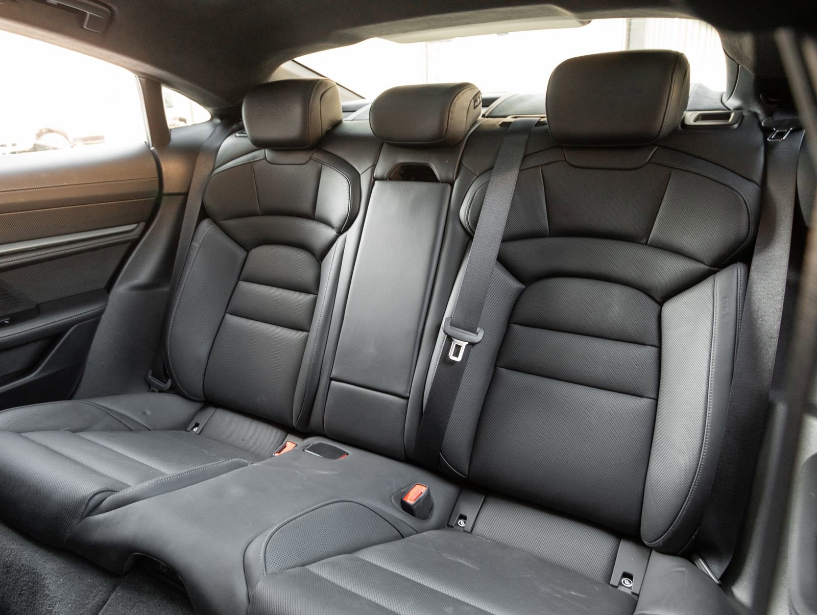 Certified 2021 Porsche Taycan Turbo S image 29