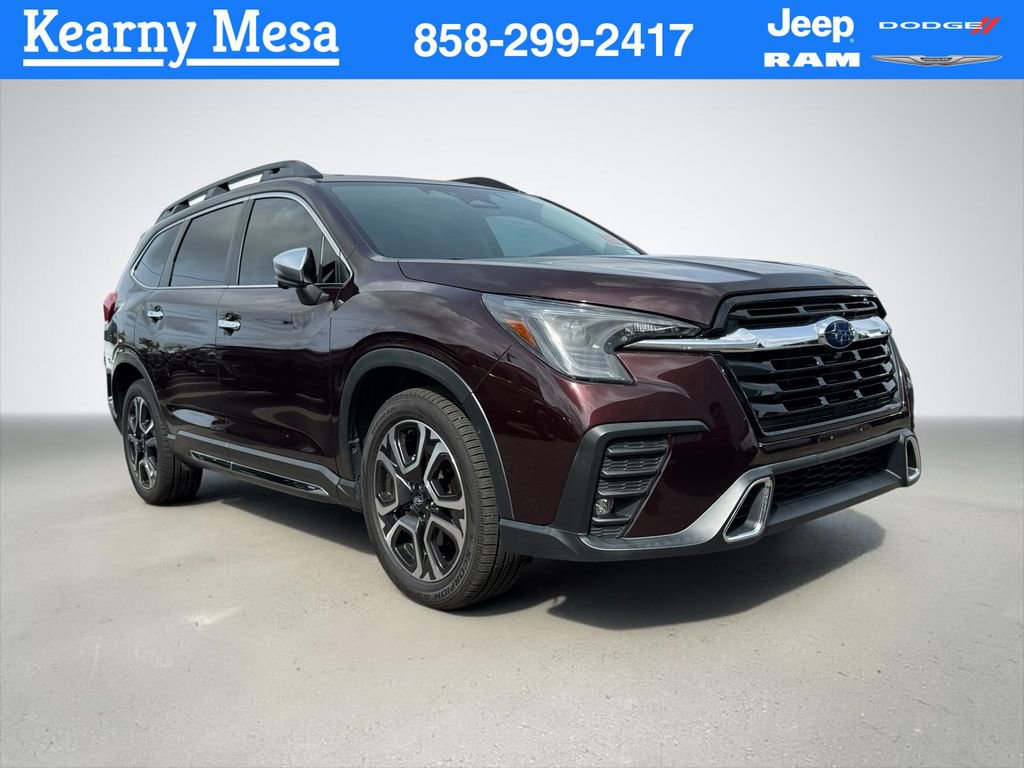 Used 2023 Subaru Ascent Touring AWD/4WD image 1