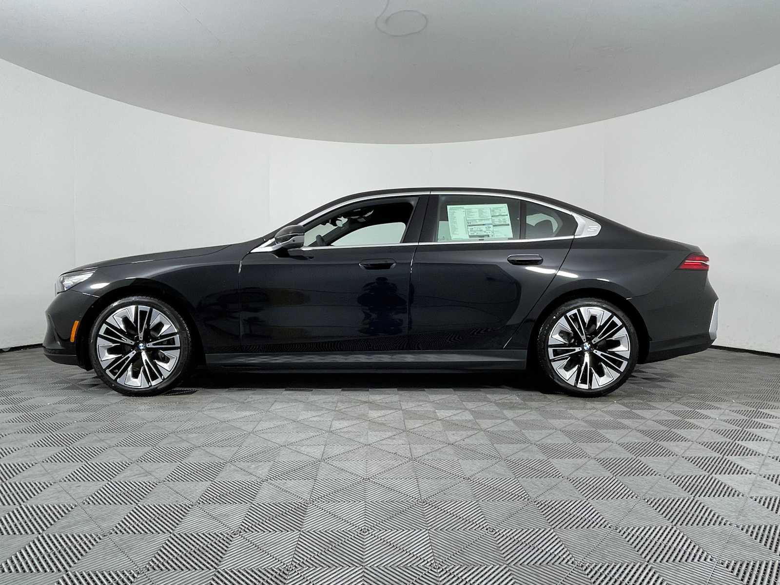 New 2026 BMW i5 eDrive40 image 7