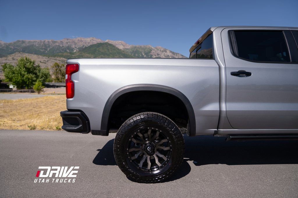 Used 2024 Chevrolet Silverado 1500 ZR2 w/ Technology Package image 12