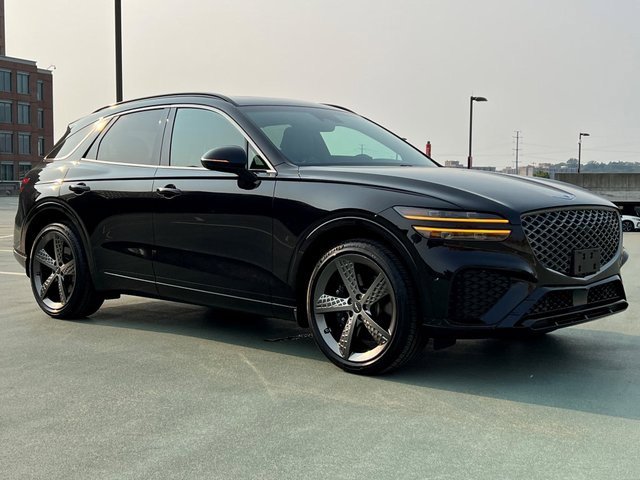Certified 2025 Genesis GV70 2.5T w/ Sport Prestige Package image 1