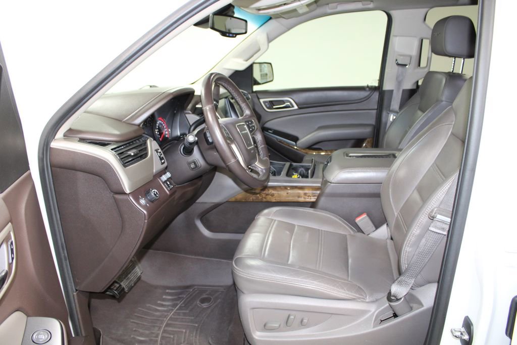 Used 2016 GMC Yukon Denali w/ Open Road Package image 23