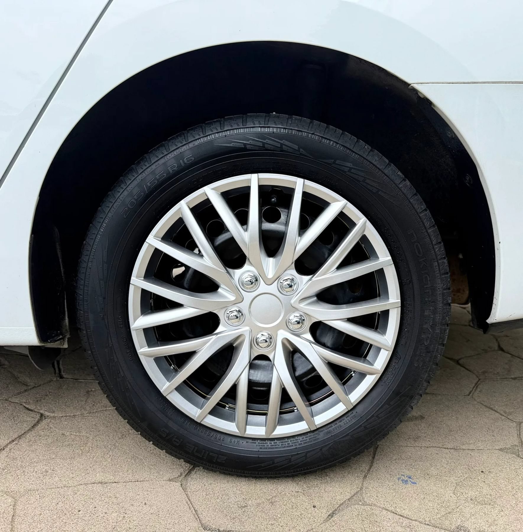 Used 2017 Nissan Sentra S FWD image 38