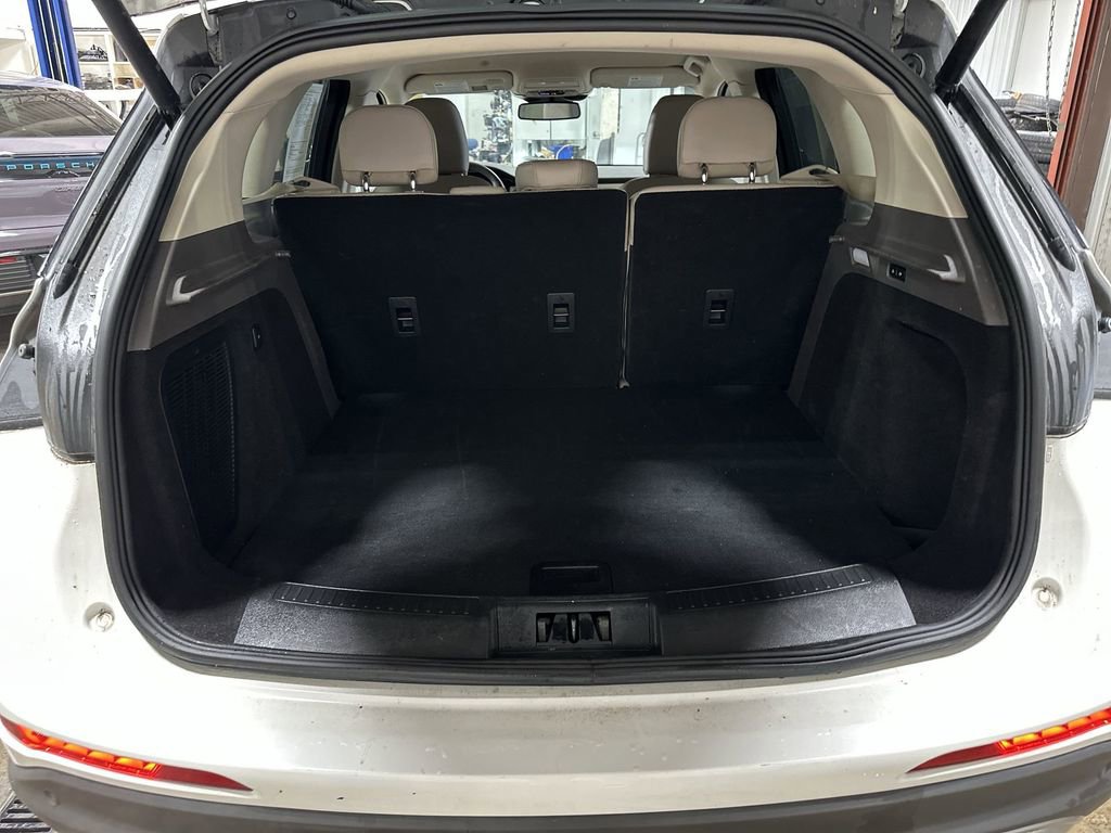 Certified 2022 Lincoln Corsair AWD w/ Equipment Group 101A image 20