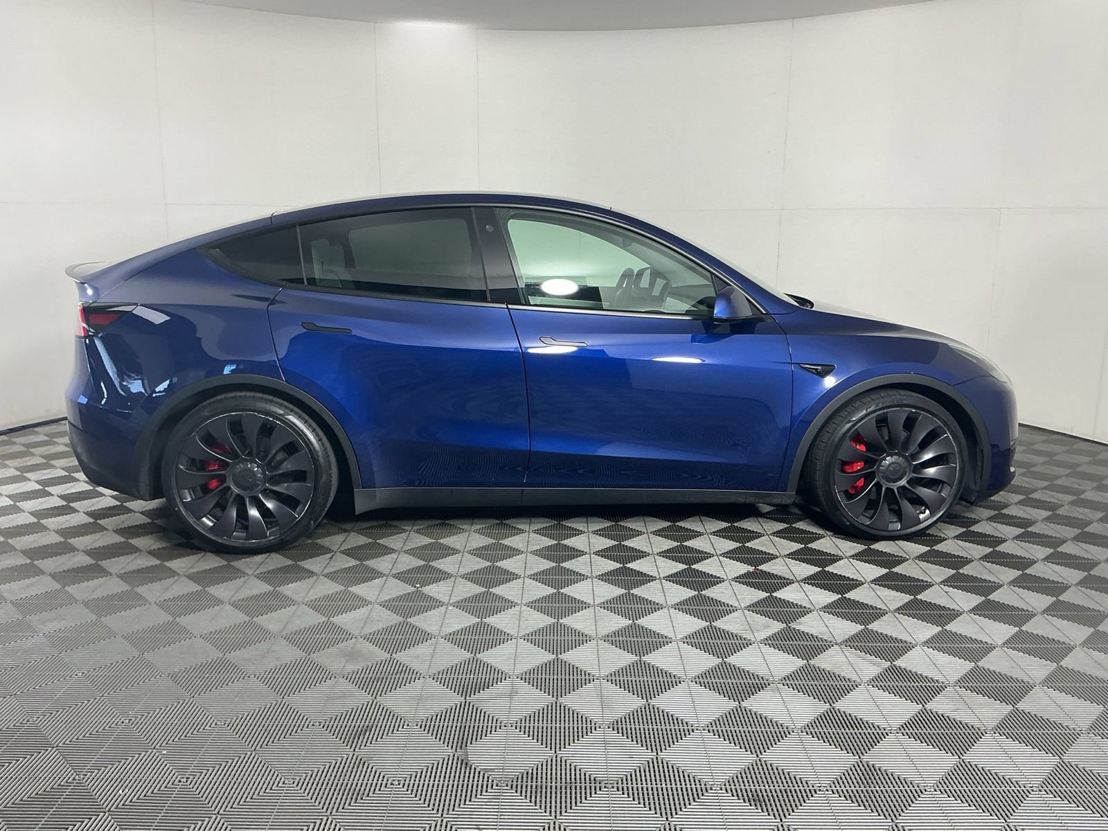 Used 2021 Tesla Model Y Performance AWD/4WD image 10