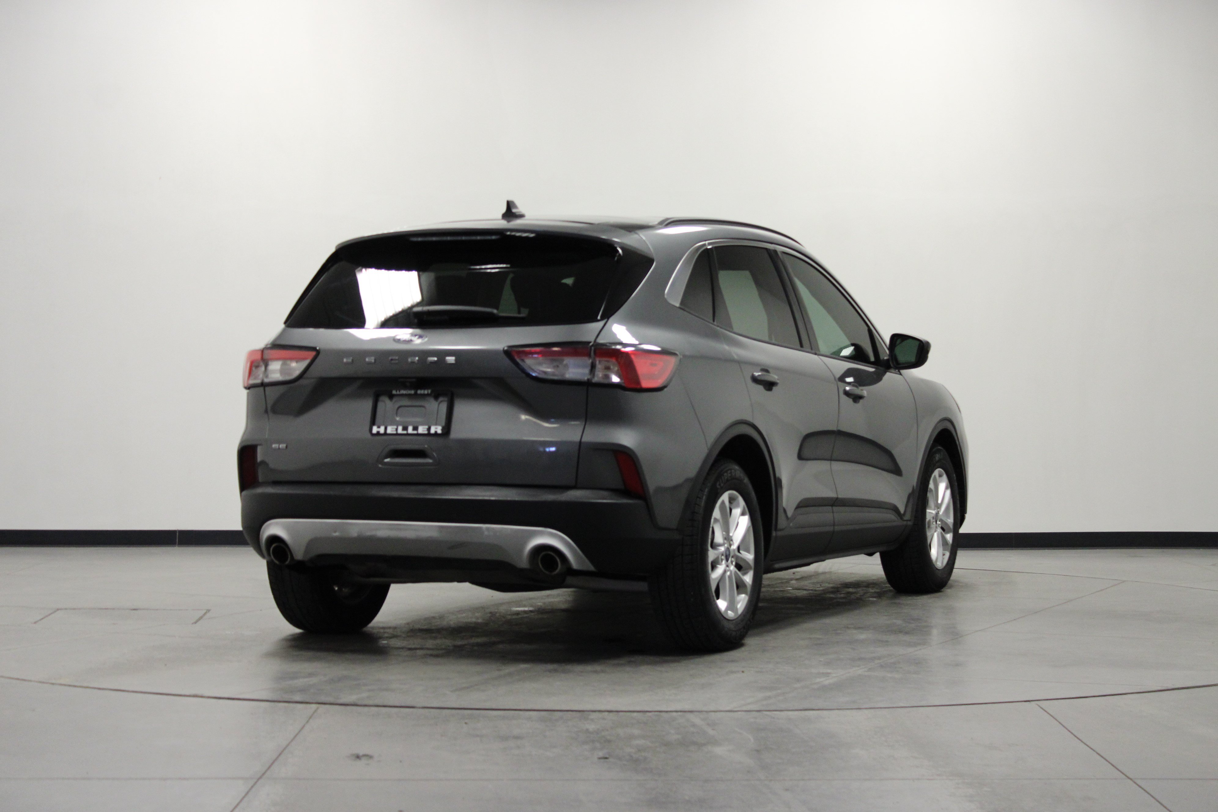 Used 2021 Ford Escape SE FWD image 4