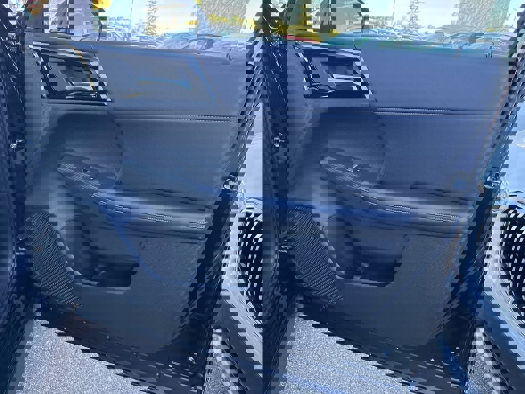 New 2025 Mitsubishi Outlander SE image 31