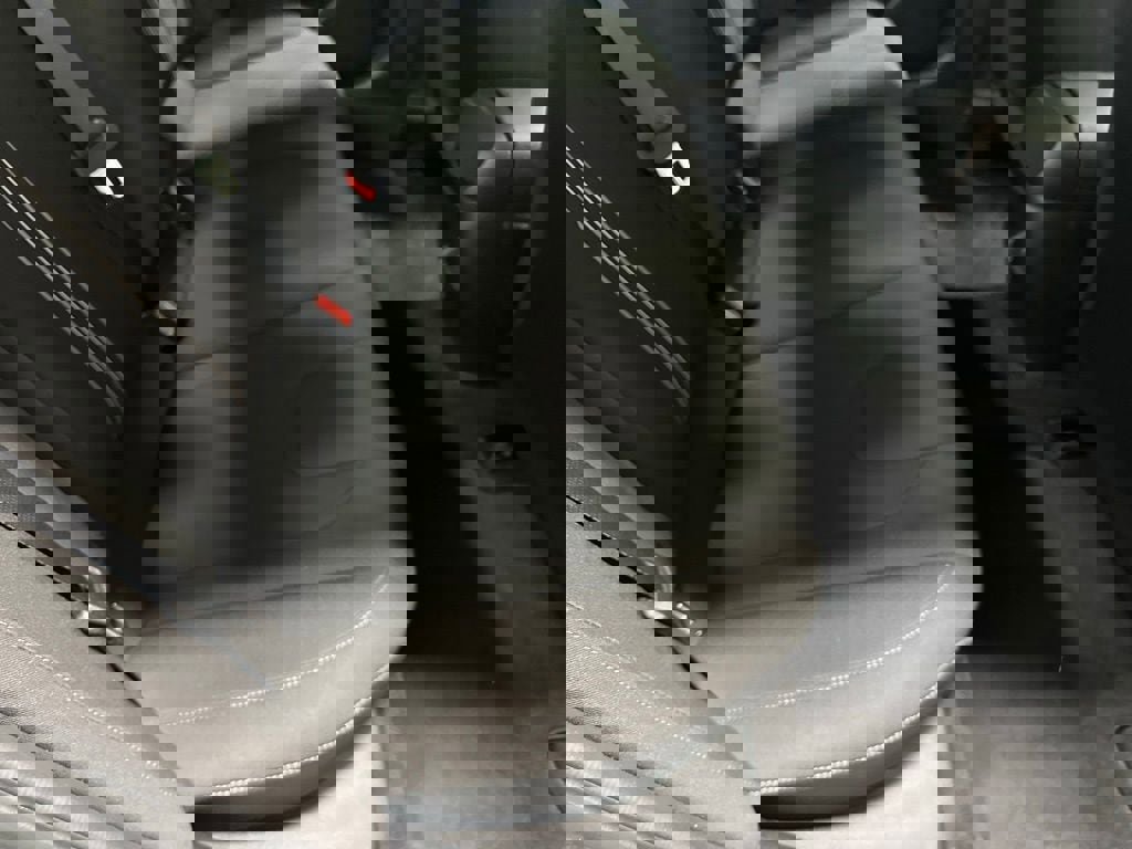 Used 2025 Hyundai Elantra Sport image 49