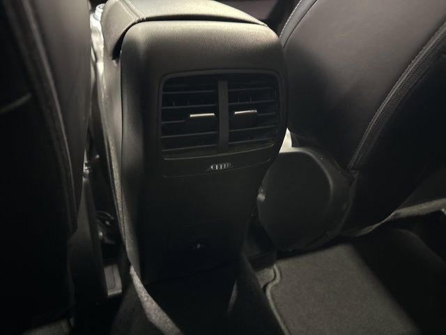 Used 2024 Ford Escape Platinum image 10