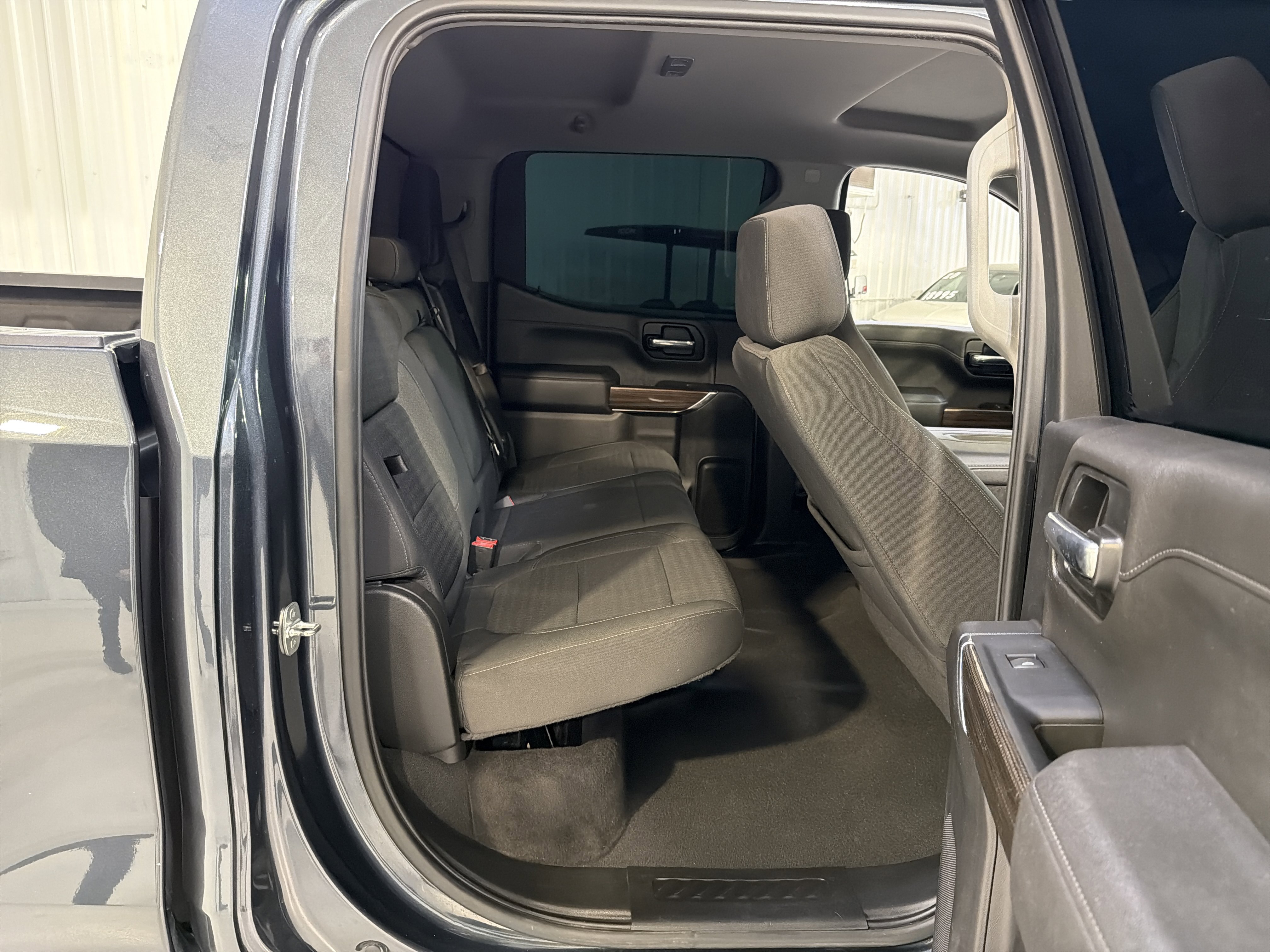 Used 2021 Chevrolet Silverado 1500 RST w/ LPO, Blackout Package image 12