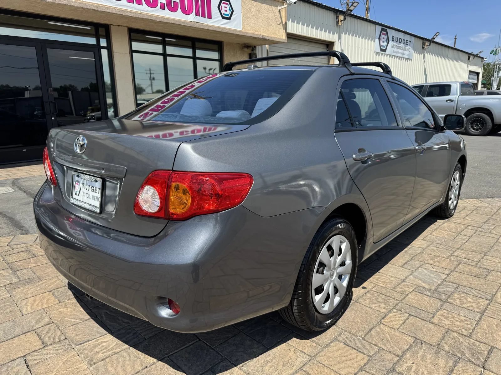 Used 2010 Toyota Corolla LE FWD image 2
