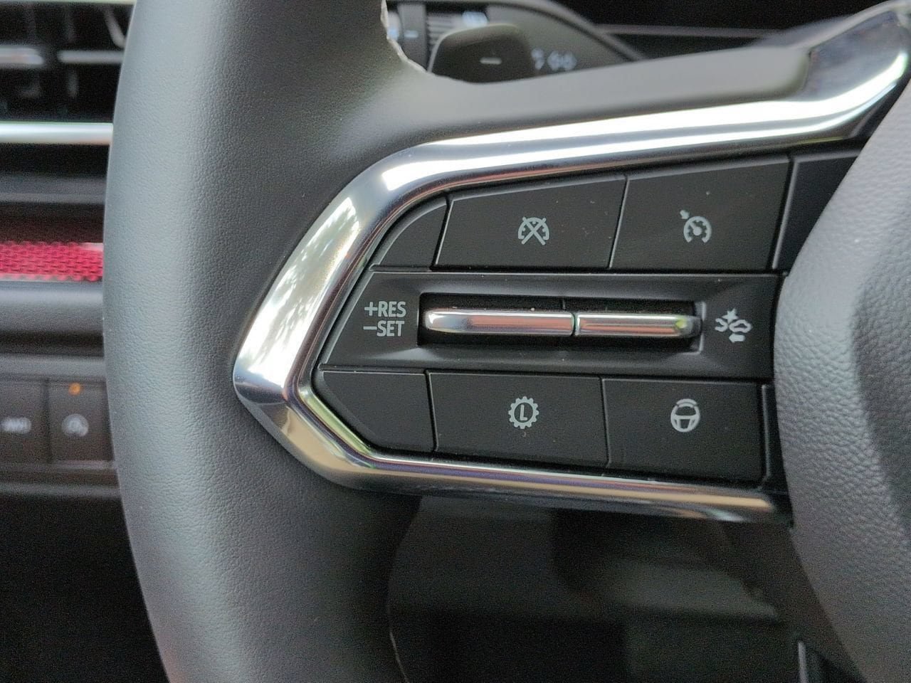 New 2026 Chevrolet Traverse Z71 w/ Enhanced Driving Package AWD/4WD image 14