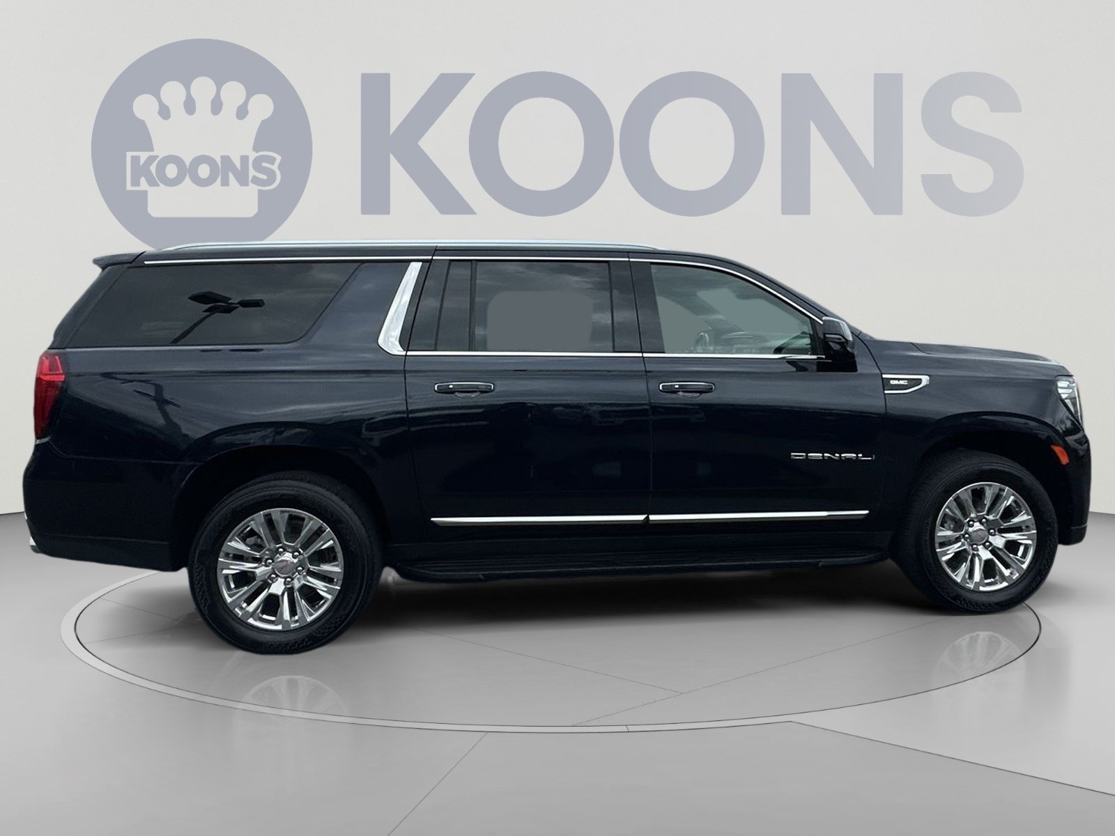Used 2024 GMC Yukon XL Denali AWD/4WD image 12