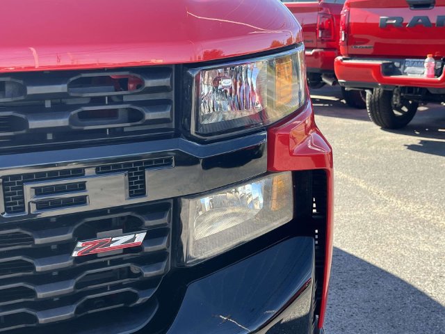 Used 2021 Chevrolet Silverado 1500 Custom Trail Boss AWD/4WD image 9