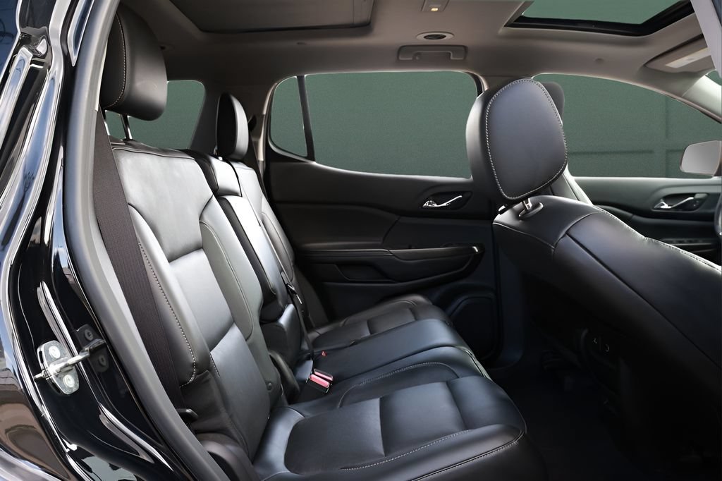 Used 2017 GMC Acadia SLT AWD/4WD image 22