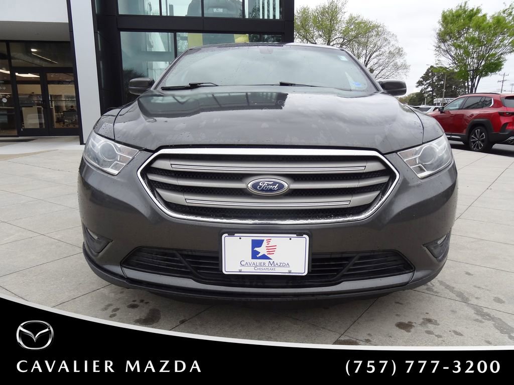 Used 2015 Ford Taurus SEL image 9