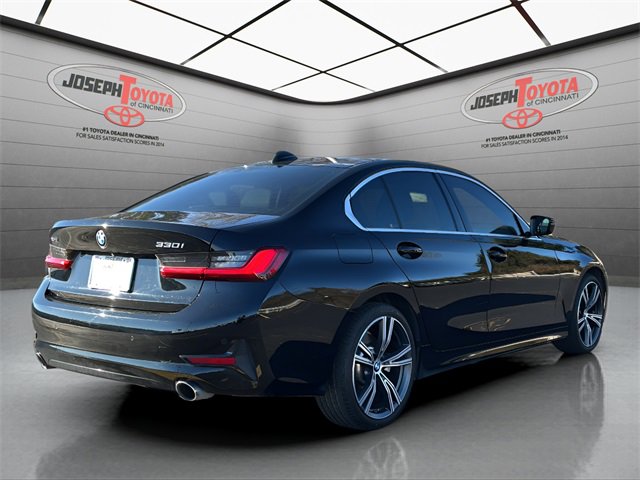 Used 2019 BMW 330i xDrive Sedan w/ Premium Package image 4