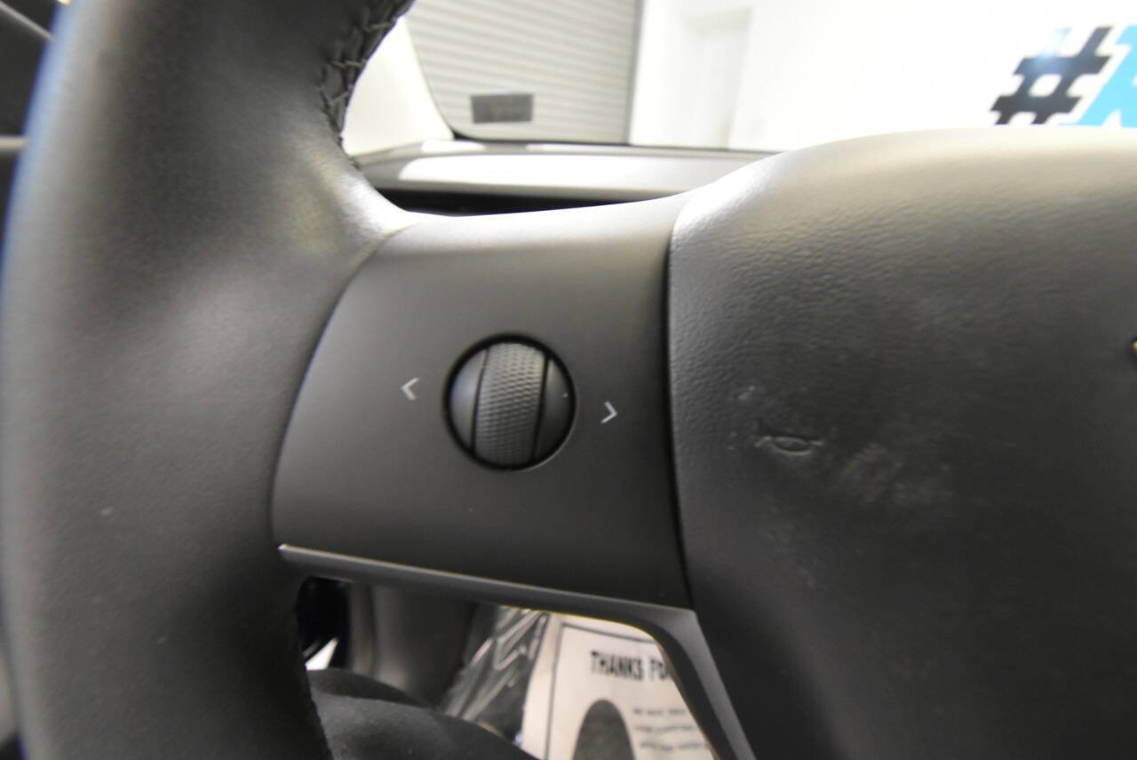 Used 2020 Tesla Model Y Performance AWD/4WD image 26