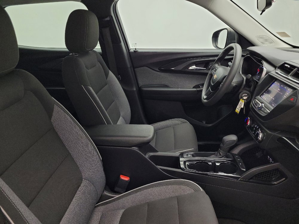 Used 2021 Chevrolet TrailBlazer LS FWD image 21