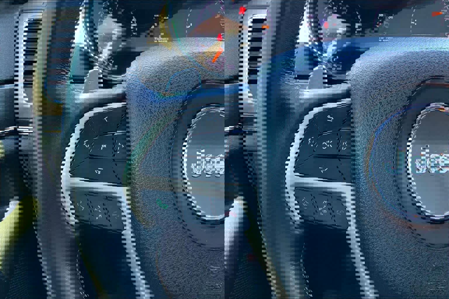 Used 2016 Jeep Grand Cherokee Limited w/ Trailer Tow Group IV image 24