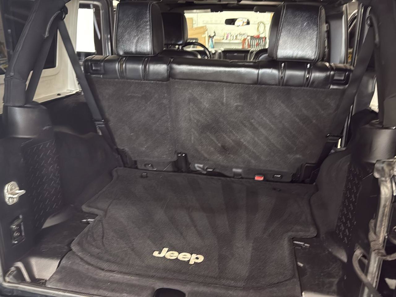 Used 2013 Jeep Wrangler Unlimited Sport w/ Connectivity Group AWD/4WD image 40