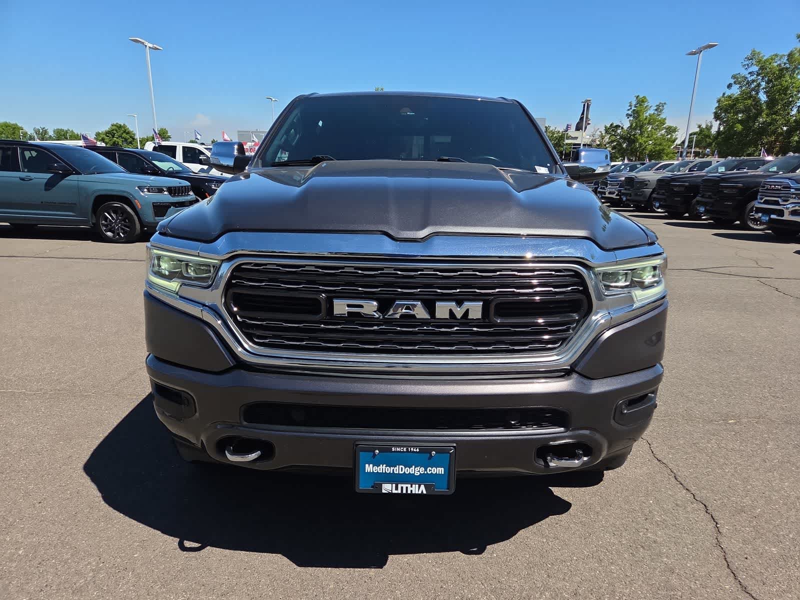 Used 2022 RAM 1500 Limited w/ Body-Colour Bumper Group AWD/4WD image 14