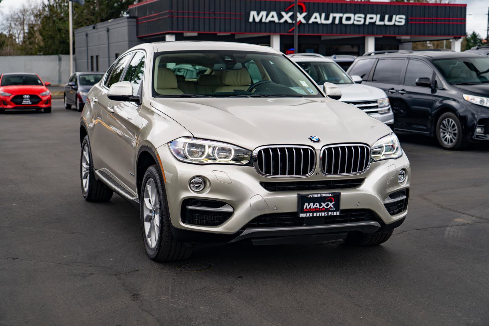 Used 2015 BMW X6 xDrive50i AWD/4WD image 2