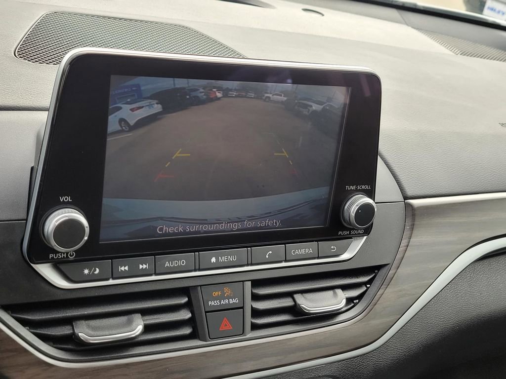 Used 2024 Nissan Altima 2.5 SV image 24