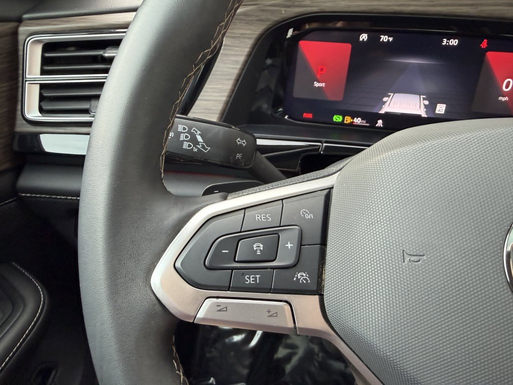 Used 2024 Volkswagen Atlas SEL image 32