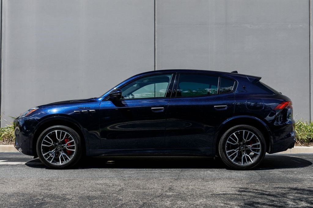 Certified 2023 Maserati Grecale Modena AWD/4WD image 2