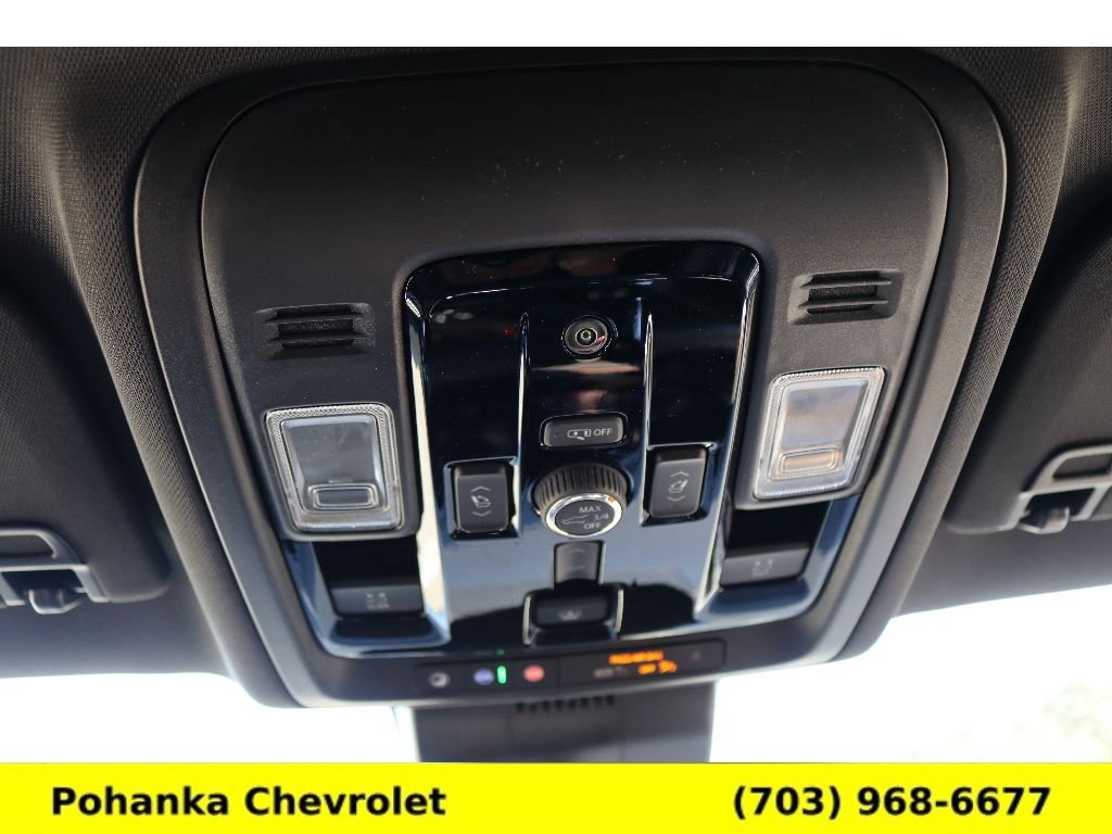 New 2026 Chevrolet Suburban High Country AWD/4WD image 17
